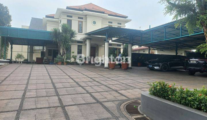 Rumah Mewah di Lokasi Strategis Jakarta Selatan 1