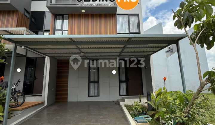 Dijual Rumah Semi Furnish Posisi Hoek Kota Wisata Cibubur
