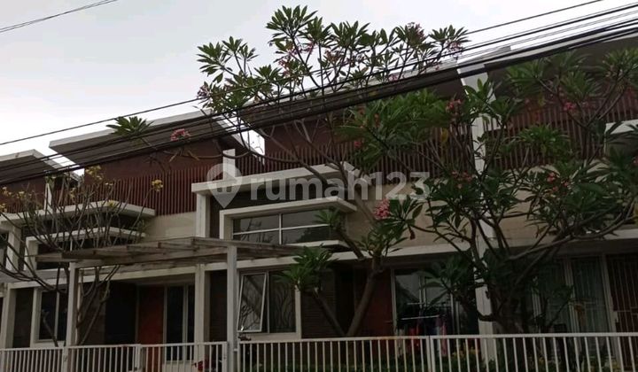 For Sale Quick, Move-in Ready House in De' Minimalist Labschool Cibubur Housing Complex For Sale Quick, Move-in Ready House in De' Minimalist Labschool Cibubur Housing Complex