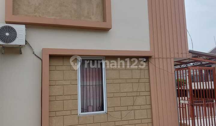 For Quick Sale: Neat and Move-In Ready House, Golf Hill on Boulevard, Hook Position. 2