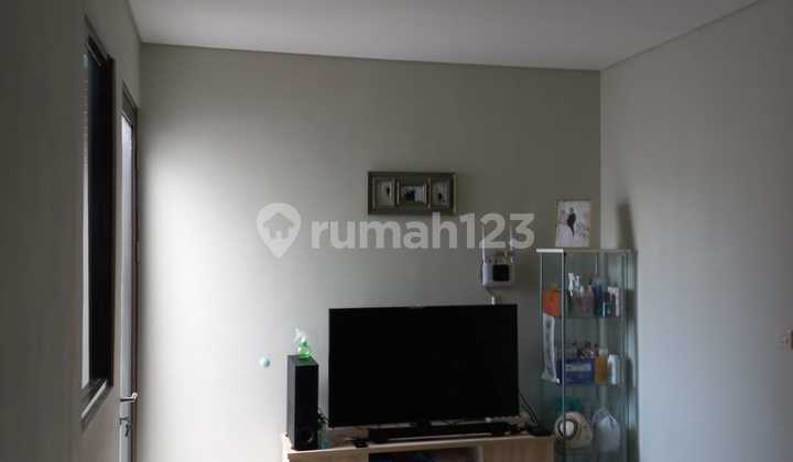 Di Jual Rumah 2 Lantai Semi Furnish di Premier Estate 3 Kranggan Cibubur 2