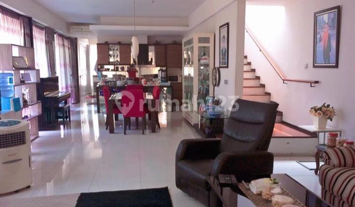 Jual Rumah Cantik dan Rapi di Mahogany Residence Cibubur 2