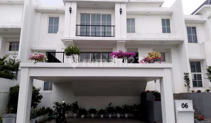 Dijual Rumah Mewah Dan Cantik, Rapi Siap Huni Di Golef Residence Sumarecon Bogor