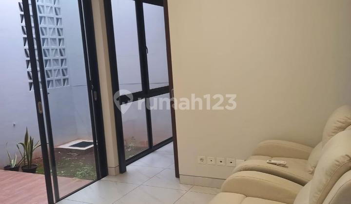 3-Story Corner House For Quick Sale In Cibubur Kota Wisata 2