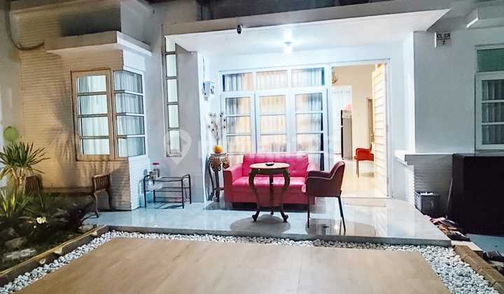 For Sale Boulevard Cibubur Country House. Fully Furnished, All Brand New. 2