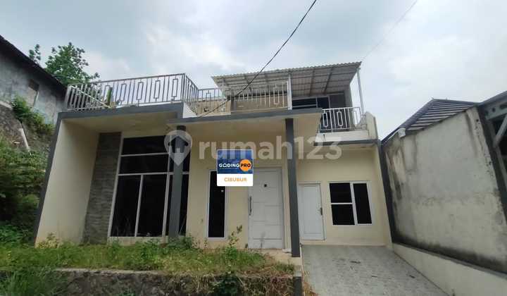 Di Jual Rumah Lingkungan Asri di The Grandika Cibubur