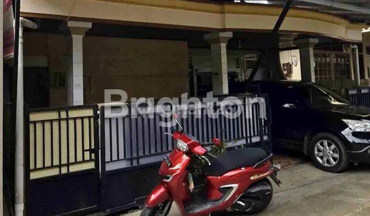 rumah asri 2 lantai dengan harga yang terjangkau 1