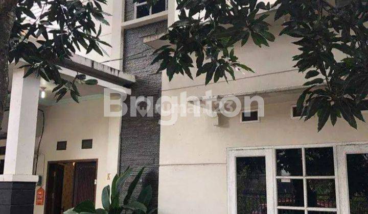 rumah mewah 2 tingkat villa Tamara 2