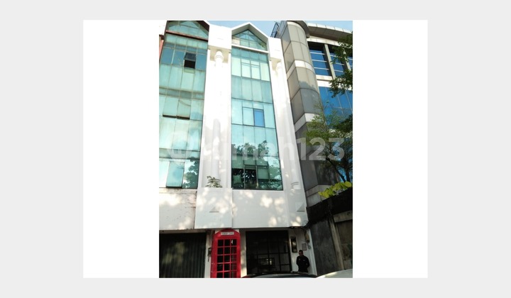 Ruko Terawat 5Lt di Kawasan Ramai Bisnis Kebayoran Lama Ruko Terawat 5Lt di Kawasan Ramai Bisnis Kebayoran Lama