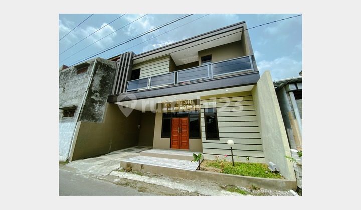 Rumah Modern 2 Lantai Secondary Dekat Tugu Jogja Rumah Modern 2 Lantai Secondary Dekat Tugu Jogja
