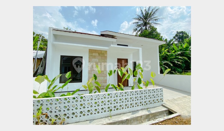 Rumah Minimalis Suasana Tenang, 5 Menit Dari Jl. Wates Rumah Minimalis Suasana Tenang, 5 Menit Dari Jl. Wates