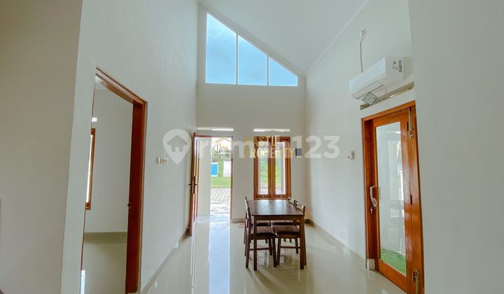 Rumah Minimalis Fasad Clean Look di Kalasan Sleman 2