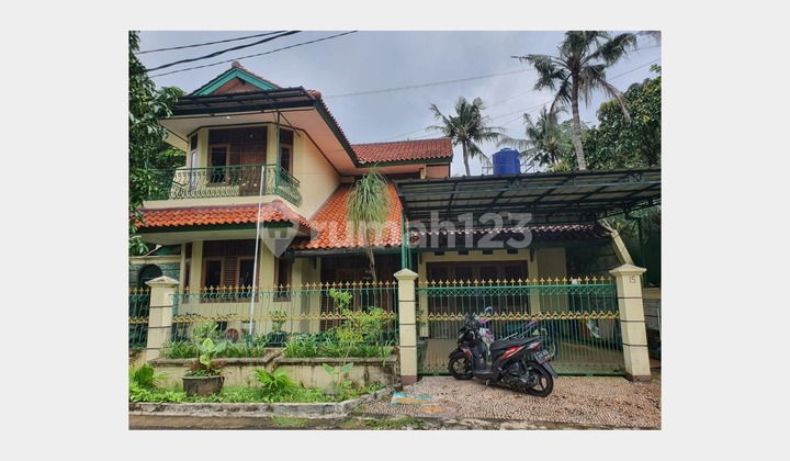 Rumah Terawat Siap Huni 2 Lantai di Ciracas, Akses Tol Mudah Rumah Terawat Siap Huni 2 Lantai di Ciracas, Akses Tol Mudah