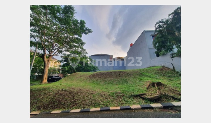 Tanah Hook Luas Akses Jalan Lebar di Jatikarya Bekasi