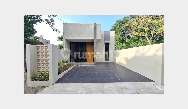 The Dream Contemporary Home for Families in Wedomartani Sleman