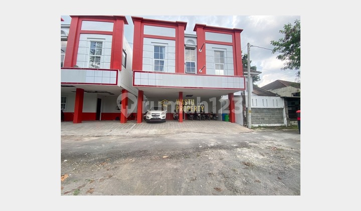 Kost 2 Lantai Eksklusif, Akses Mudah Dekat Jakal KM 7