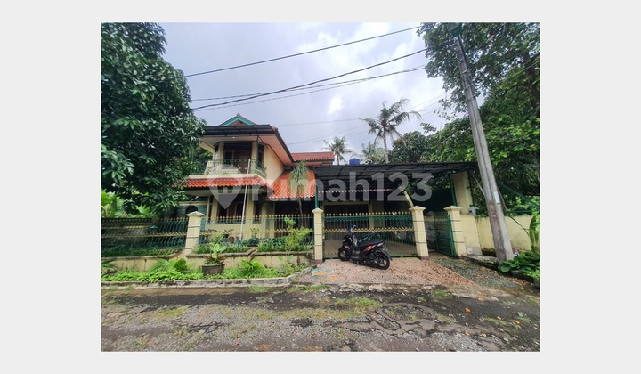 Rumah Besar Siap Huni Nyaman di Cibubur Jakarta Timur Rumah Besar Siap Huni Nyaman di Cibubur Jakarta Timur