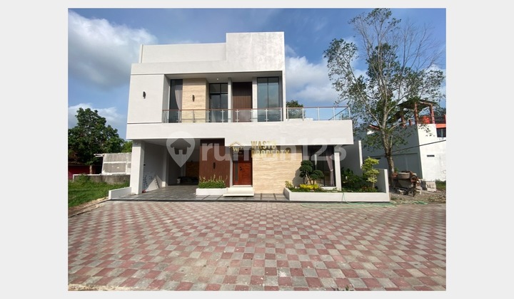 2-Story House Ready to Live Near Uny Wates Campus