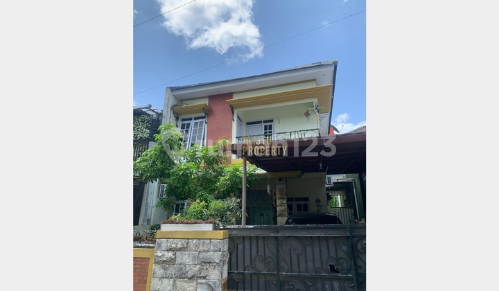 Rumah Bagus 2 Lantai Furnish Siap Huni di Maguwoharjo