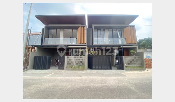 Hunian Kontemporer 2 Lantai Lokasi Premium Dekat Jcm