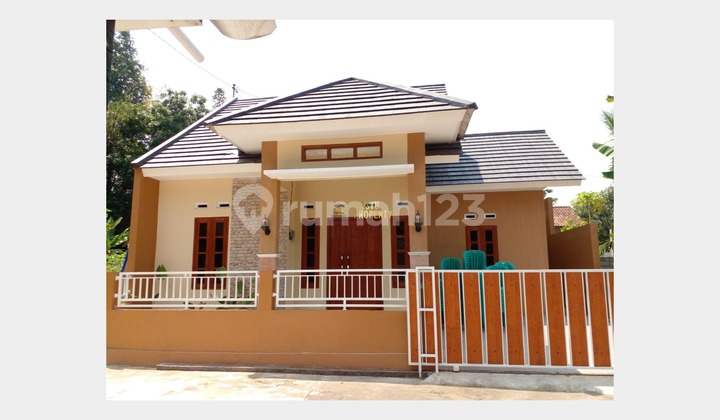Rumah Cantik Modern di Seyegan Sleman, Siap Huni Terawat