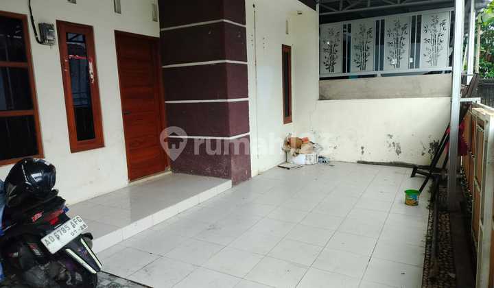 Affordable Second-hand Minimalist House Near Prambanan Toll Exit 2