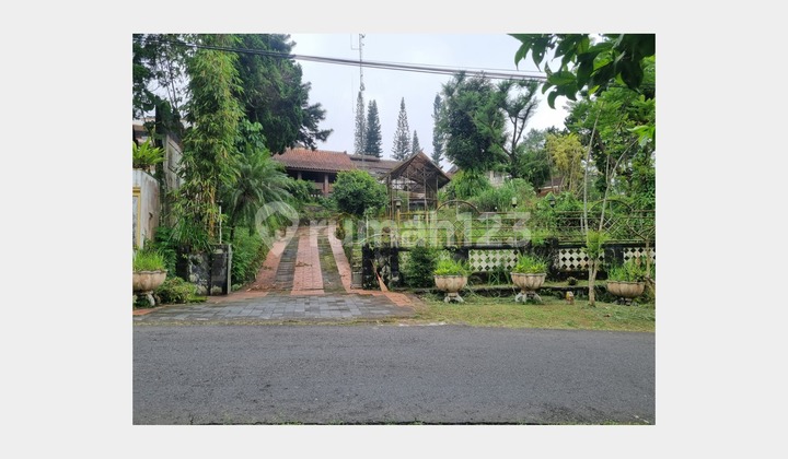 Vast Roadside Villa in the Serene Pakem Sleman Area Vast Roadside Villa in the Serene Pakem Sleman Area