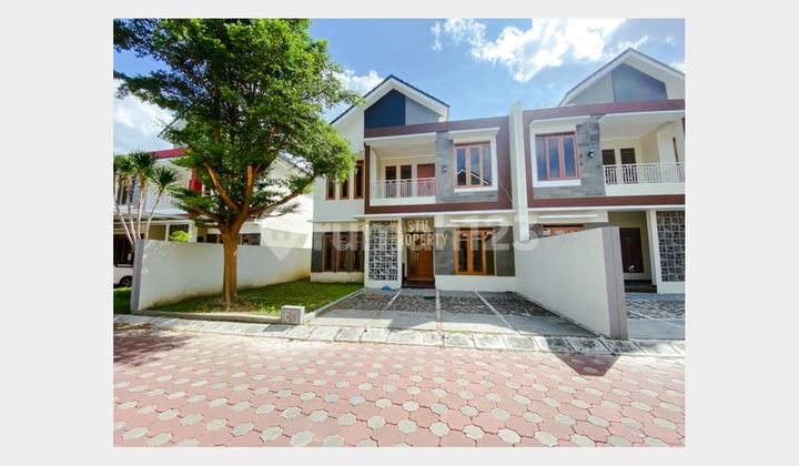 Rumah Cantik 2 Lantai Siap Huni di Kalasan Sleman