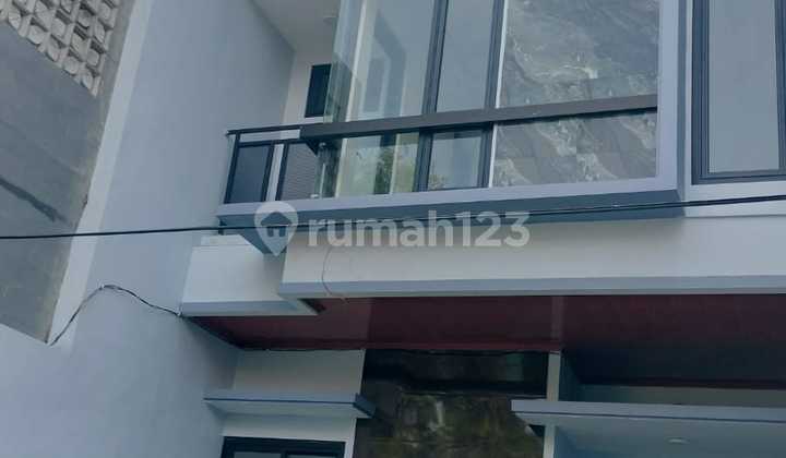 2-Storey House Ready to Occupy, Land Area 60M², 3 Bedrooms, Suitable for Young Couples 2-Storey House Ready to Occupy, Land Area 60M², 3 Bedrooms, Suitable for Young Couples