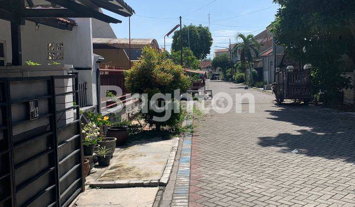 Rumah Asri Dukuh Kupang Terawat Siap Huni Row Jalan 6 Meter  2