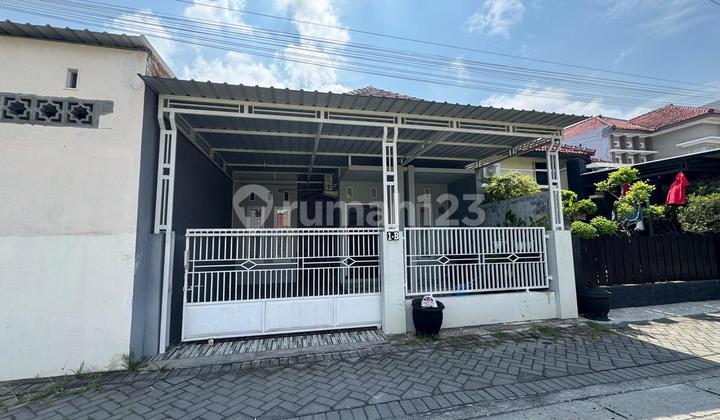 Rumah Strategis Belakang Rsud 2 Kt Di Tulungagung SHM Rumah di Perumahan Sobontoro Permai, Sobontoro, Boyolangu, Tulungagung, Jawa Timur, Indonesia, 66232, Tulungagung Bagus