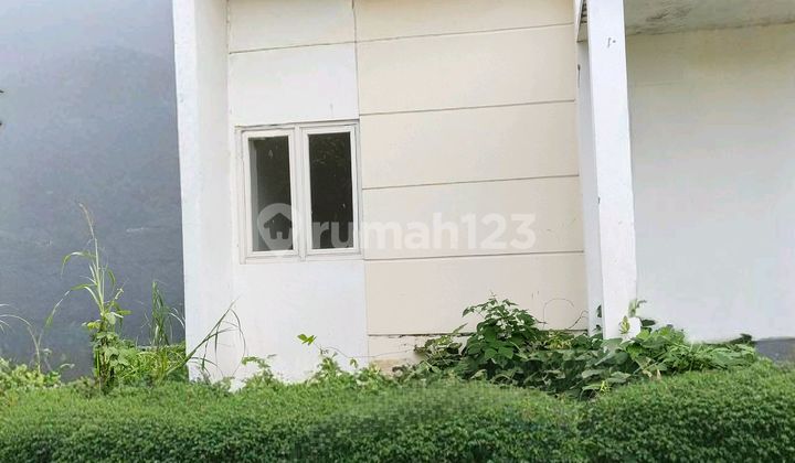 Hook House 205M² Land in Graha Suryanata Benowo Near Toll Road Hook House 205M² Land in Graha Suryanata Benowo Near Toll Road