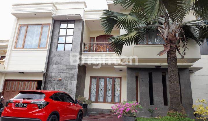 Rumah mewah termurah fully furnished di kawasan elit perumahan villa tamara 1