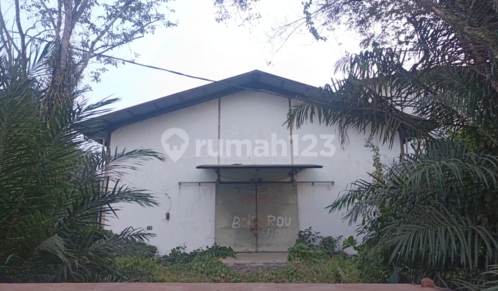 Cheap Warehouse for Sale in Good Condition in Ir Sutami Warehouse Area, Samarinda City