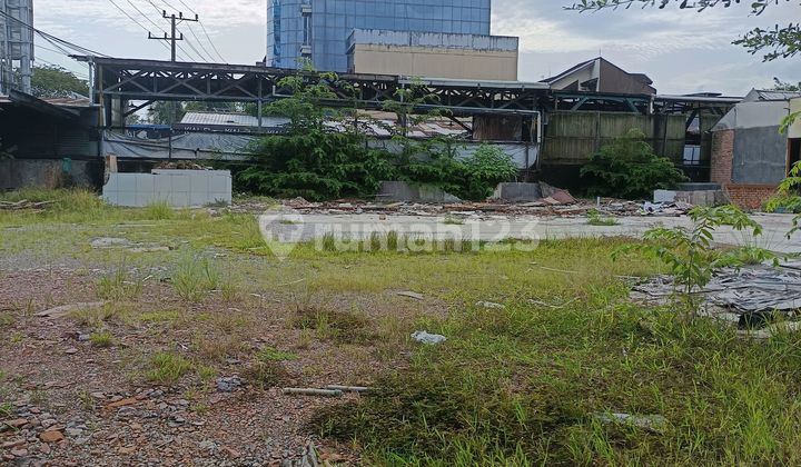 For Rent: Strategic Land on Juanda Main Roadside, Samarinda City For Rent: Strategic Land on Juanda Main Roadside, Samarinda City