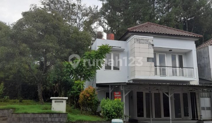 Rumah Bagus Cluster Exclusive Di Cigadung Sangat Cocok Dijadikan Kantor Atau Toko Karena Berada Didepan Cluster 2