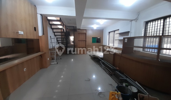 Strategic Ruko on Ahmad Yani Main Road 2