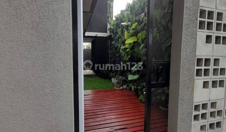 Rumah Bagus 3 Lantai di Cigadung, Bandung Kota, Dekat Dago, SHM 2