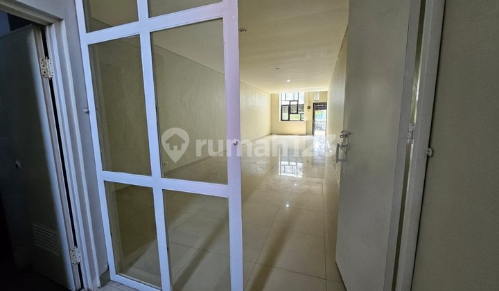 Ready-to-Occupy Shop House on Main Road Turangga Buah Batu 1
