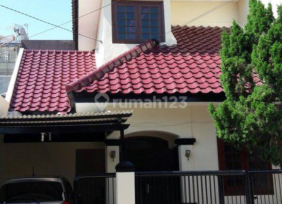 Rumah 2 Lantai Lokasi Strategis di Rungkut Asri Tengah Surabaya. Harga Nego 1