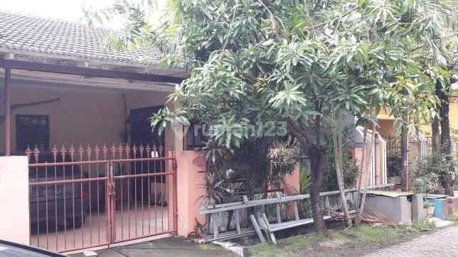 Rumah 2 Lantai Lokasi Strategis di Rungkut Asri Tengah Surabaya. Harga Nego 2