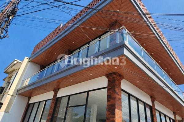 New Shophouse in a Strategic Location New Shophouse in a Strategic Location