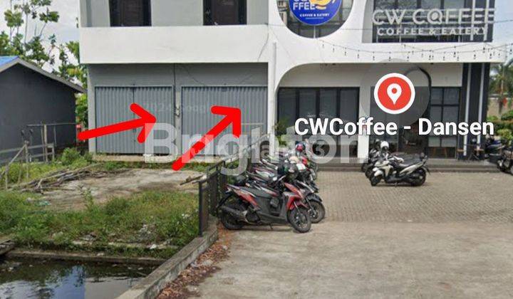 Ruko Tiga Lantai ada 2 Pintu Berdampingan, samping CW Coffee 1