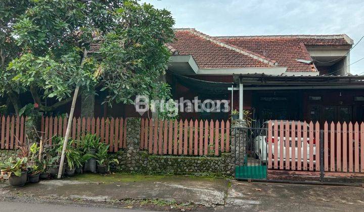 RUMAH HOOK TEPI JALAN RAYA SAWOJAJAR 2 1