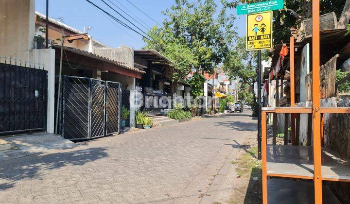 rumah semolowaru elok turun harga, lokasi strategis 2