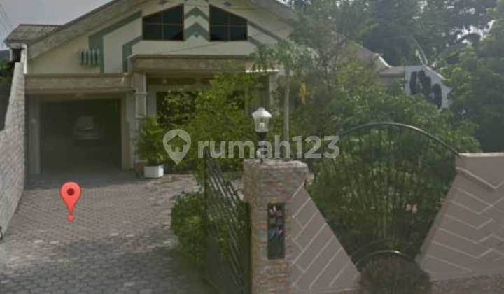 Dijual Rumah, 1384M2 SHM, di Medokan Ayu Kampung