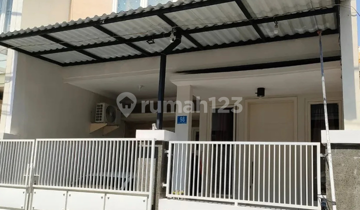 *dijual Cepat Rumah Minimalis Siap Huni Daerah Mulyosari Masih Bagus* *dijual Cepat Rumah Minimalis Siap Huni Daerah Mulyosari Masih Bagus*