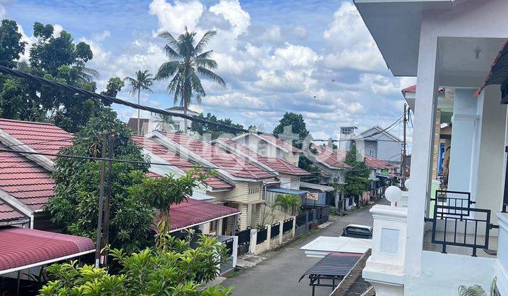 Rumah d Kota Lokasi strategis 1