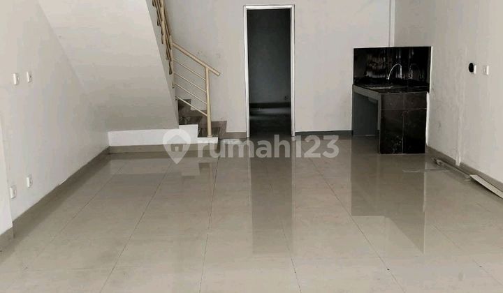 For Rent: 3-Story Shop House at Hive Tanamera Waterfront Shop House, Lippo Cikarang 2