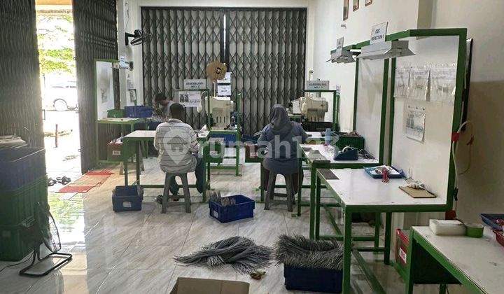 For Rent 2-Storey Shop House at Pasar Bersih Jababeka, Including Wire Hardness Machine 2